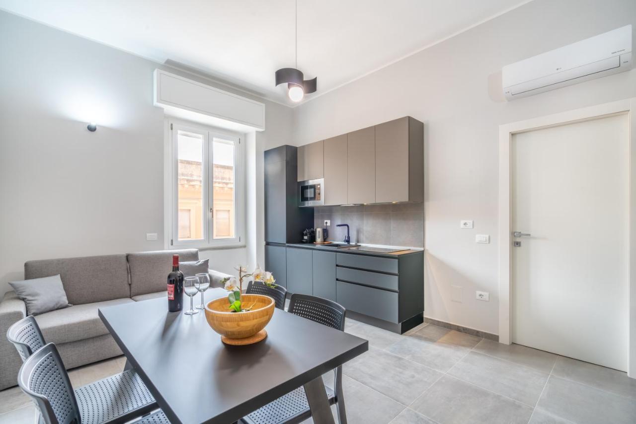 Kuzu Apts - City Center - Wifi Ac Tv Cagliari Buitenkant foto