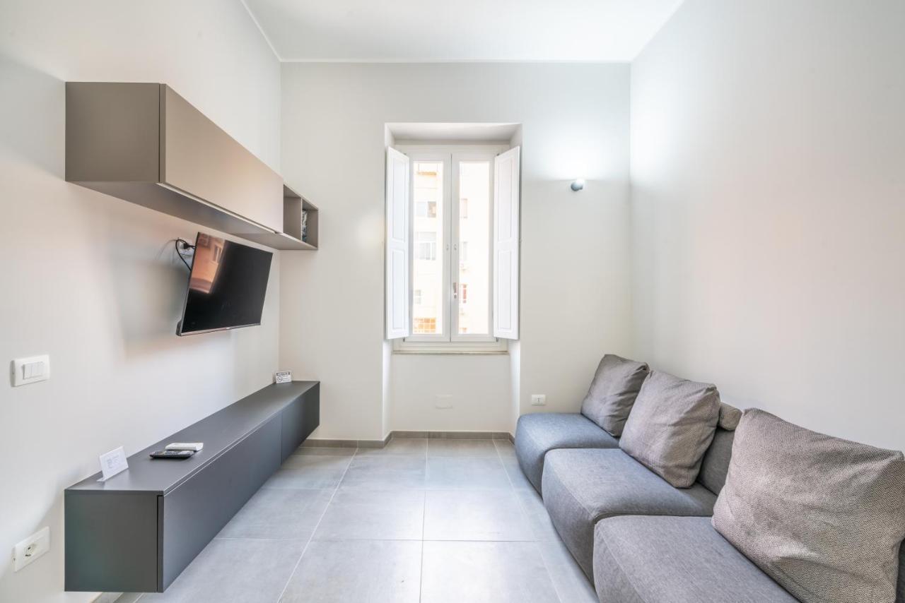 Kuzu Apts - City Center - Wifi Ac Tv Cagliari Buitenkant foto