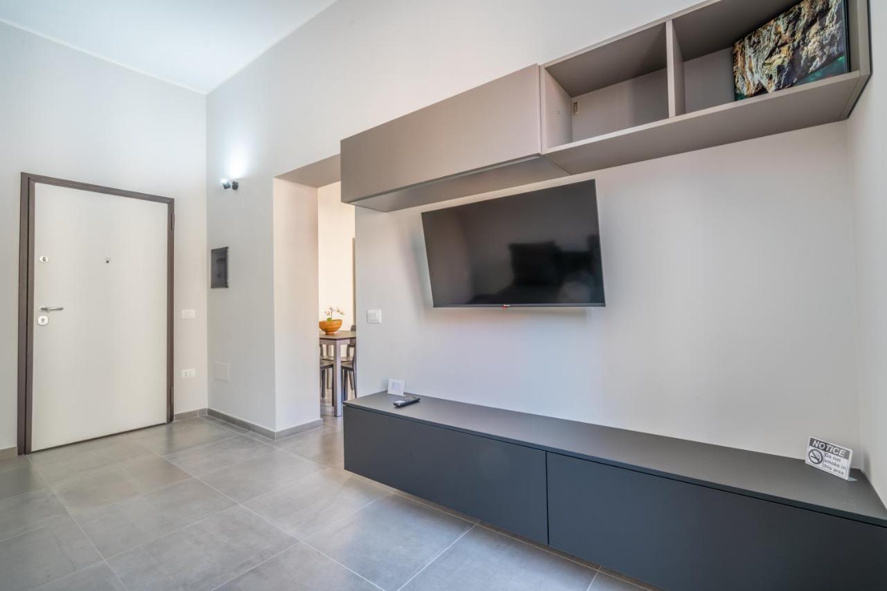 Kuzu Apts - City Center - Wifi Ac Tv Cagliari Buitenkant foto